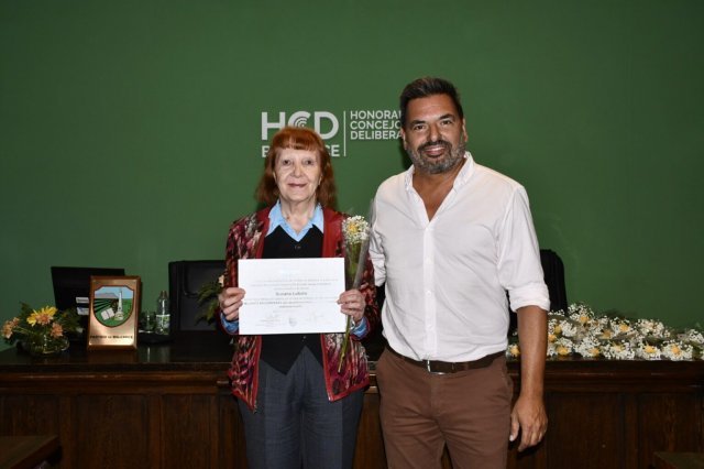 reconocimiento-por-el-mes-de-la-mujer-en-el-hcd-13-1536x1023