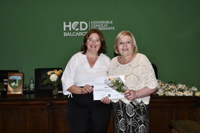 reconocimiento-por-el-mes-de-la-mujer-en-el-hcd-14-1536x1023