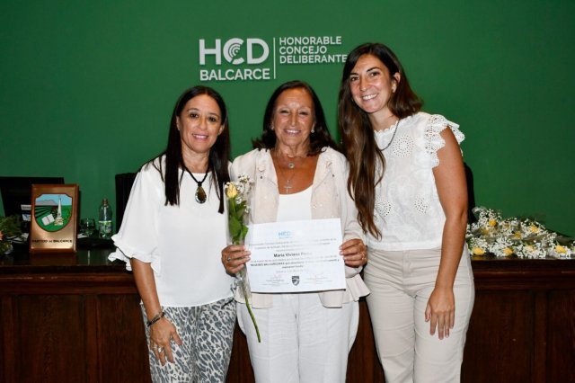 reconocimiento-por-el-mes-de-la-mujer-en-el-hcd-19-1536x1023