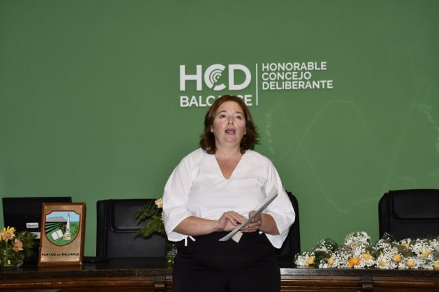 reconocimiento-por-el-mes-de-la-mujer-en-el-hcd-23-1536x1023